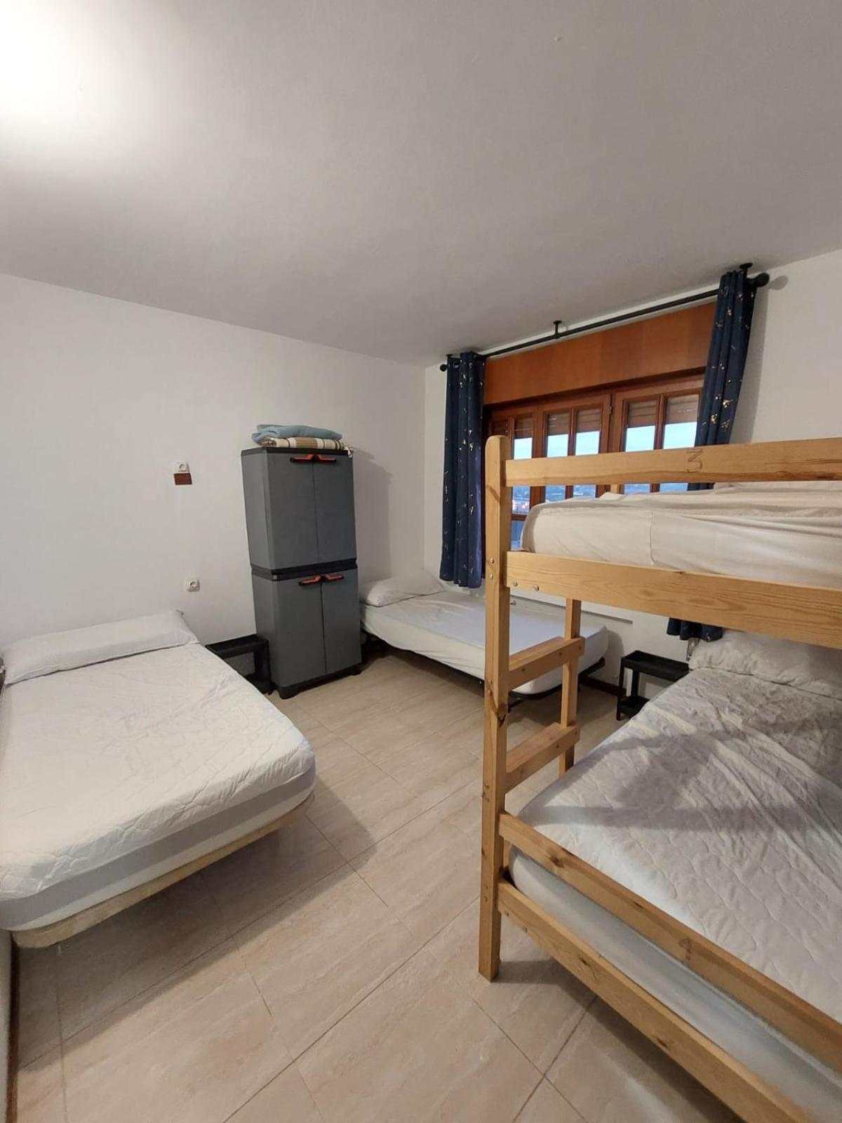 Albergue La Costana Oviedo Exterior foto